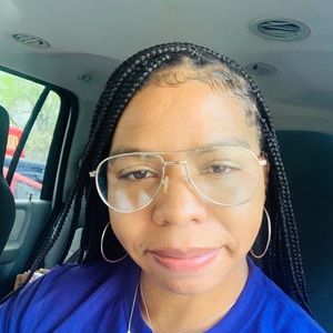 Meet your Posher, Deyanna